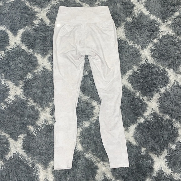 Off White Camo Fabletics leggings - Picture 2 of 3